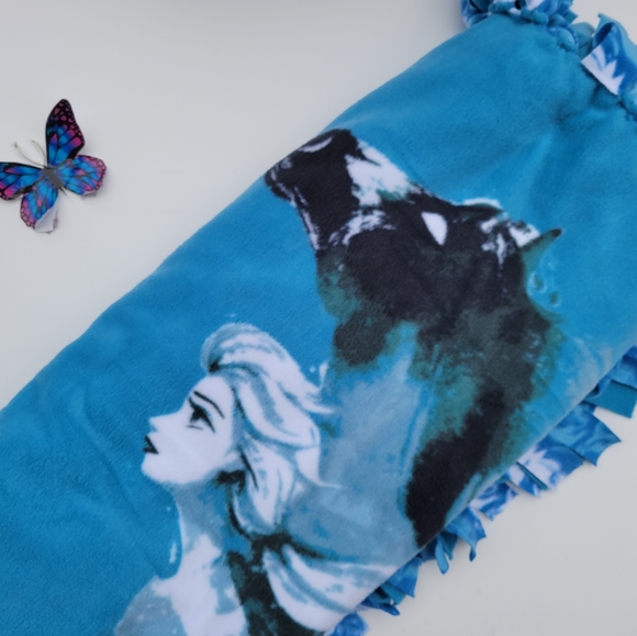 Frozen II Elsa & The Nokk Water Spirit Horse No-Sew Reversible Tie Fleece Blank